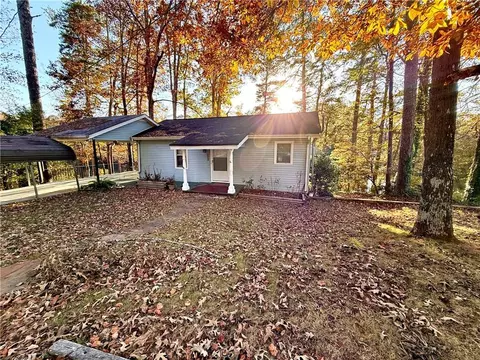 27 Mimosa Cir, Carrollton, GA 30116