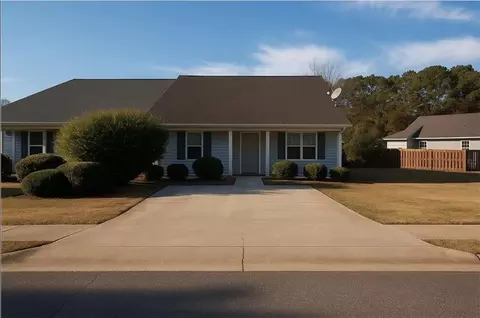 1750 Summerwoods Ln, Griffin, GA 30224