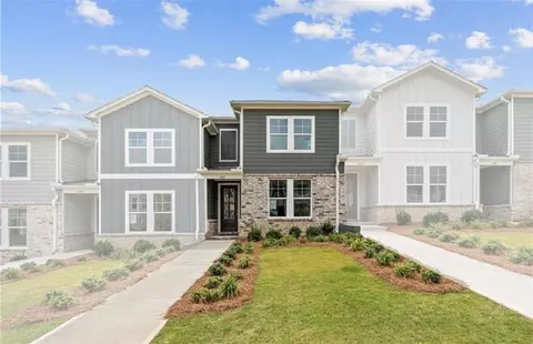 475 Crown Dr, Emerson, GA 30137