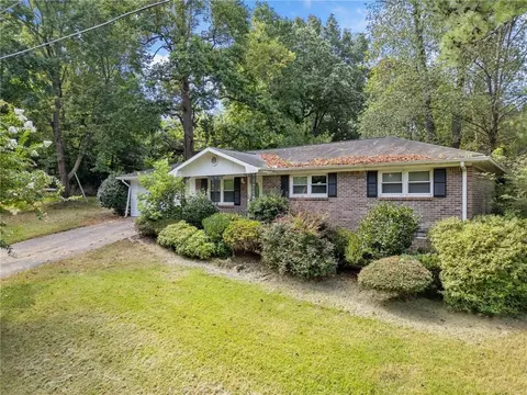 3300 Stoney Dr, Douglasville, GA 30134