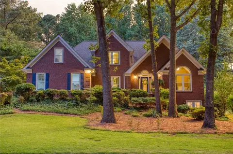 1520 Natchez Way, Grayson, GA 30017
