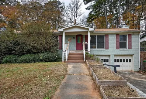1572 Darwen Ln, Tucker, GA 30084