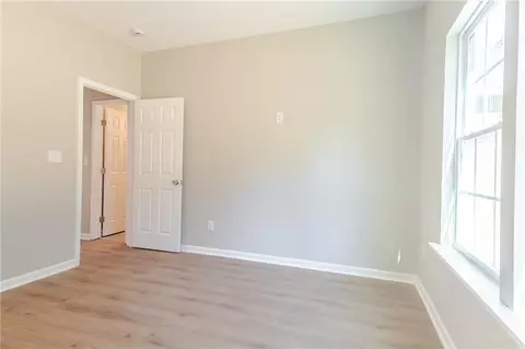 3078 Caliente Ln, Rex, GA 30273 photo 5
