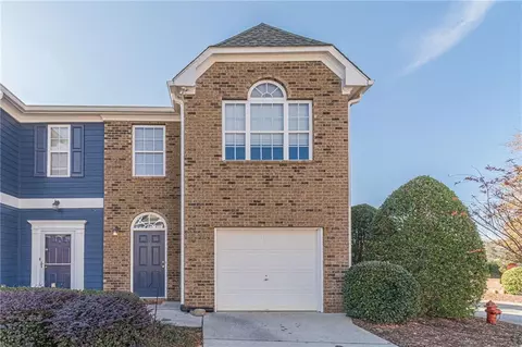 6250 Shoreview Cir, Flowery Branch, GA 30542