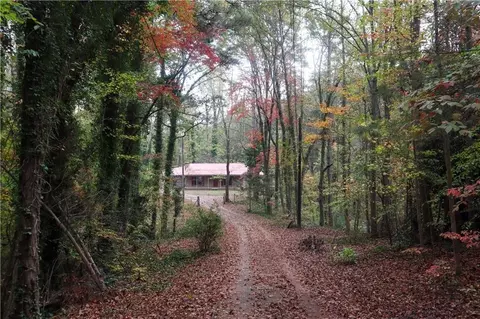 618 Old Doss Dr, Canton, GA 30115