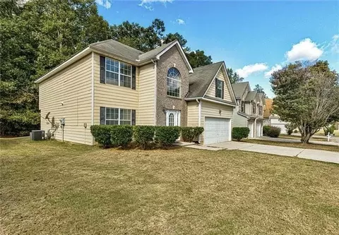 2210 Benidorm Ct, Atlanta, GA 30349