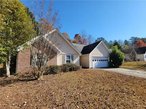 518 Bellingham Dr, Sugar Hill, GA 30518