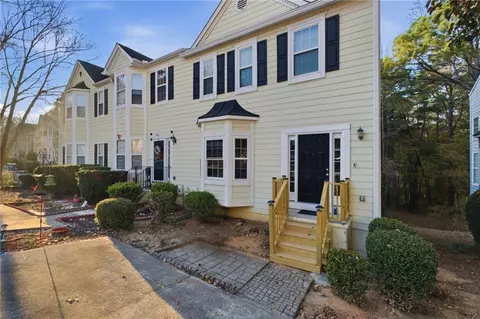 2491 Valley Cove Dr, Duluth, GA 30097