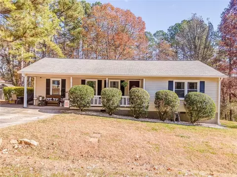 36 Woodberry Dr SE, Silver Creek, GA 30173