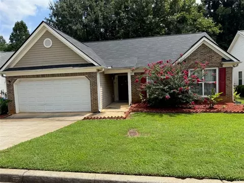 2863 Hillvale Cove Dr, Lithonia, GA 30058