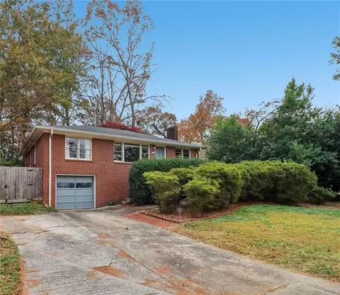 2749 Eastfield Rd SE, Smyrna, GA 30080