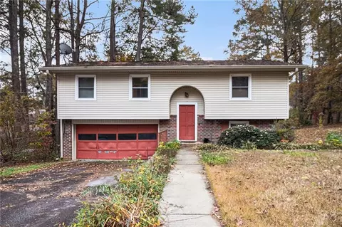 91 Berlin St, Tallapoosa, GA 30176
