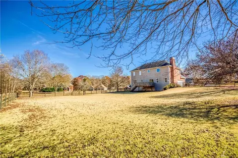 1252 White Columns Dr, Monroe, GA 30656 photo 6