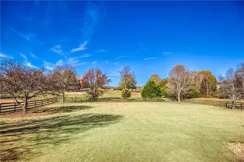1252 White Columns Dr, Monroe, GA 30656 photo 7