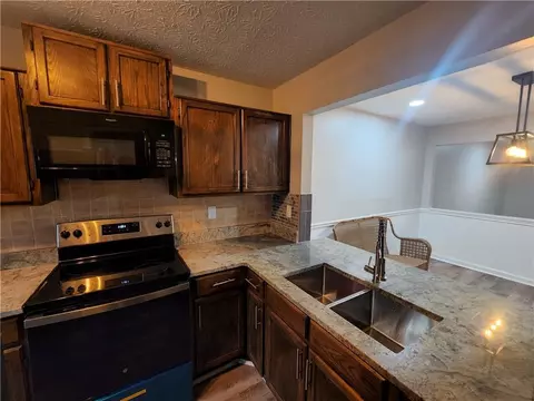 4096 Stillwater Dr, Duluth, GA 30096