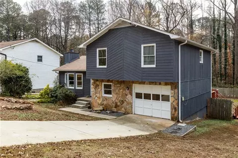 Exterior - 3169 Dover Dr, Duluth, GA 30096 photo 6 of 7