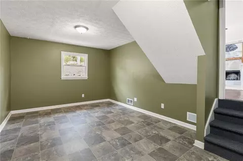 Living - 3169 Dover Dr, Duluth, GA 30096 photo 6 of 7