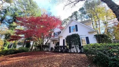 6935 Black Fox Ln, Cumming, GA 30040
