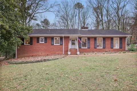 827 Hickory Dr SW, Marietta, GA 30064