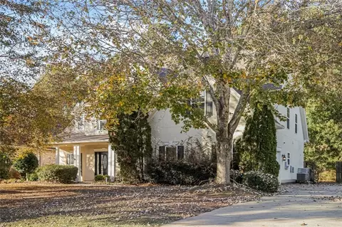 1405 Landon Dr, Locust Grove, GA 30248