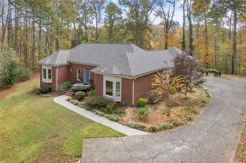 5768 Lost Grove Dr NW, Lilburn, GA 30047