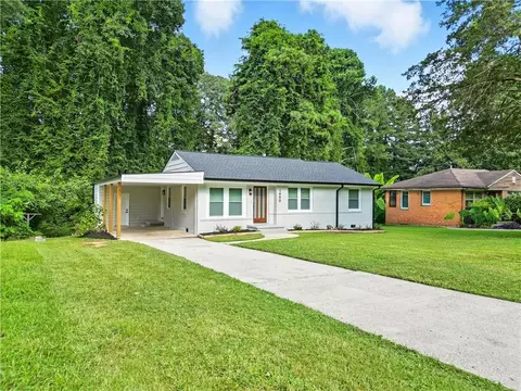 1990 Shamrock Dr, Decatur, GA 30032