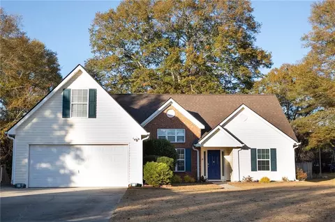 1607 Windward Ct, Loganville, GA 30052