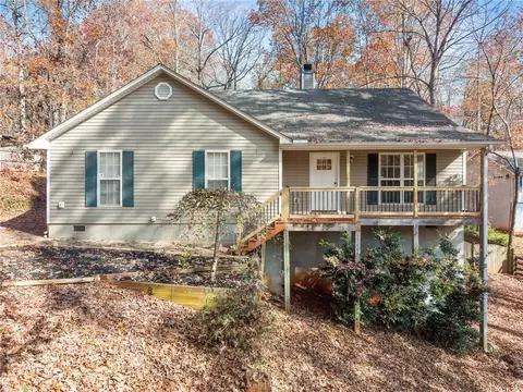 5109 Peach Mountain Cir, Gainesville, GA 30507