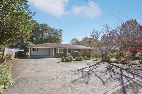 3335 Lauada Dr, Douglasville, GA 30135