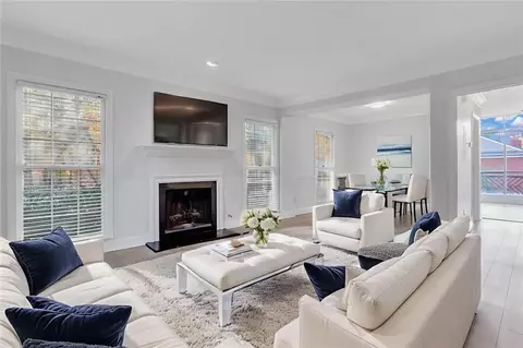 82 Mt Vernon Cir, Atlanta, GA 30338