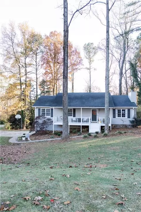135 Sequoyah Cir, Canton, GA 30115