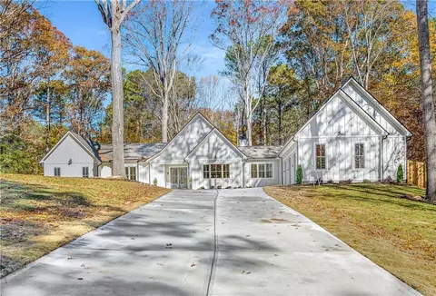 4276 Smithsonia Dr, Tucker, GA 30084