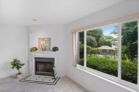 11 Finch Trl NE, Atlanta, GA 30308
