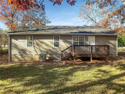 Exterior - 175 Chatham Dr, Athens, GA 30607 photo 2 of 4