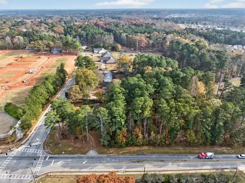 341 Ozora Rd, Loganville, GA 30052
