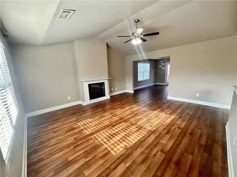 Living - 108 Heather Ln, Commerce, GA 30529 photo 1 of 3