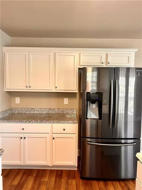 Kitchen - 108 Heather Ln, Commerce, GA 30529 photo 3 of 3