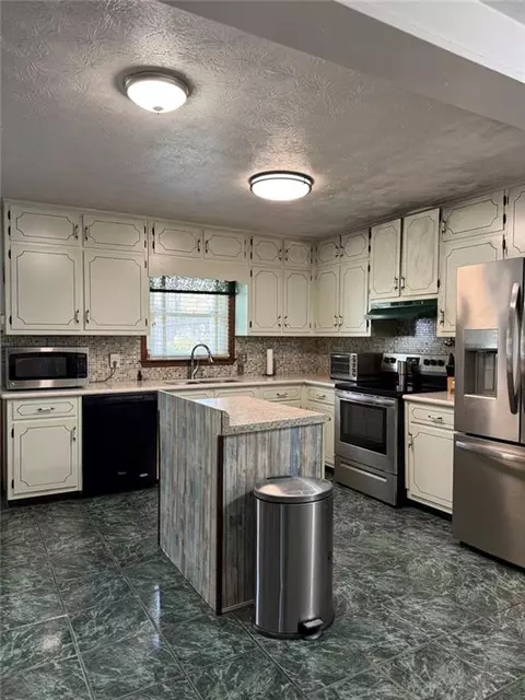 Kitchen - 2273 Hampton Trl SE, Conyers, GA 30013 photo 1 of 3