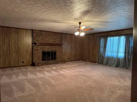 Living - 2273 Hampton Trl SE, Conyers, GA 30013 photo 1 of 2
