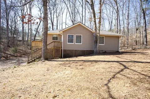 3939 Hillside Ln, Douglasville, GA 30135