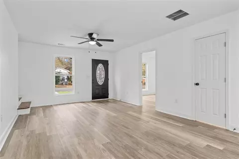 Living - 214 Gordon Ave, Calhoun, GA 30701 photo 1 of 6