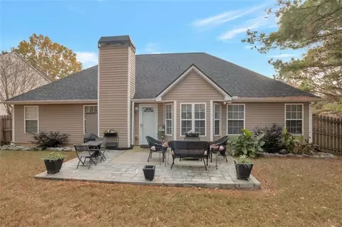 2437 Green Hollow Ct, Conyers, GA 30012