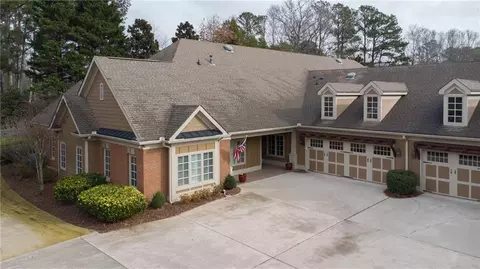 2516 Ballantrae Cir, Cumming, GA 30041
