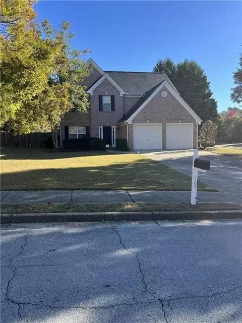 1105 Amhearst Oaks Dr, Lawrenceville, GA 30043