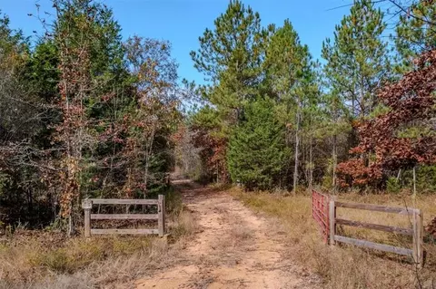 APT 46 Owens Dairy Road, Lyerly, GA 30730