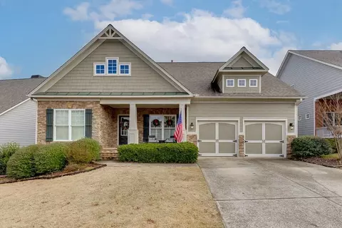7898 Brass Lantern Dr, Flowery Branch, GA 30542