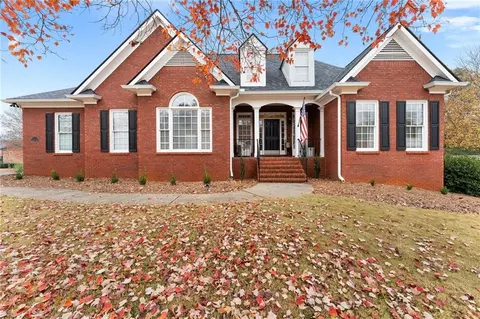 1 London Ct, Cartersville, GA 30120