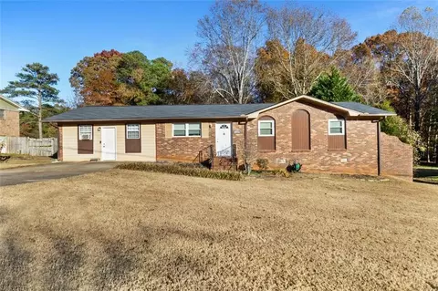 6390 Executive Dr, Winston, GA 30187