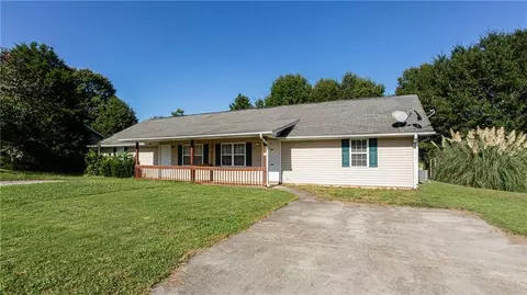 435 Baron Dr, Monroe, GA 30655