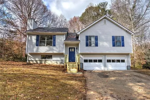 3471 Stallion Ct, Powder Springs, GA 30127
